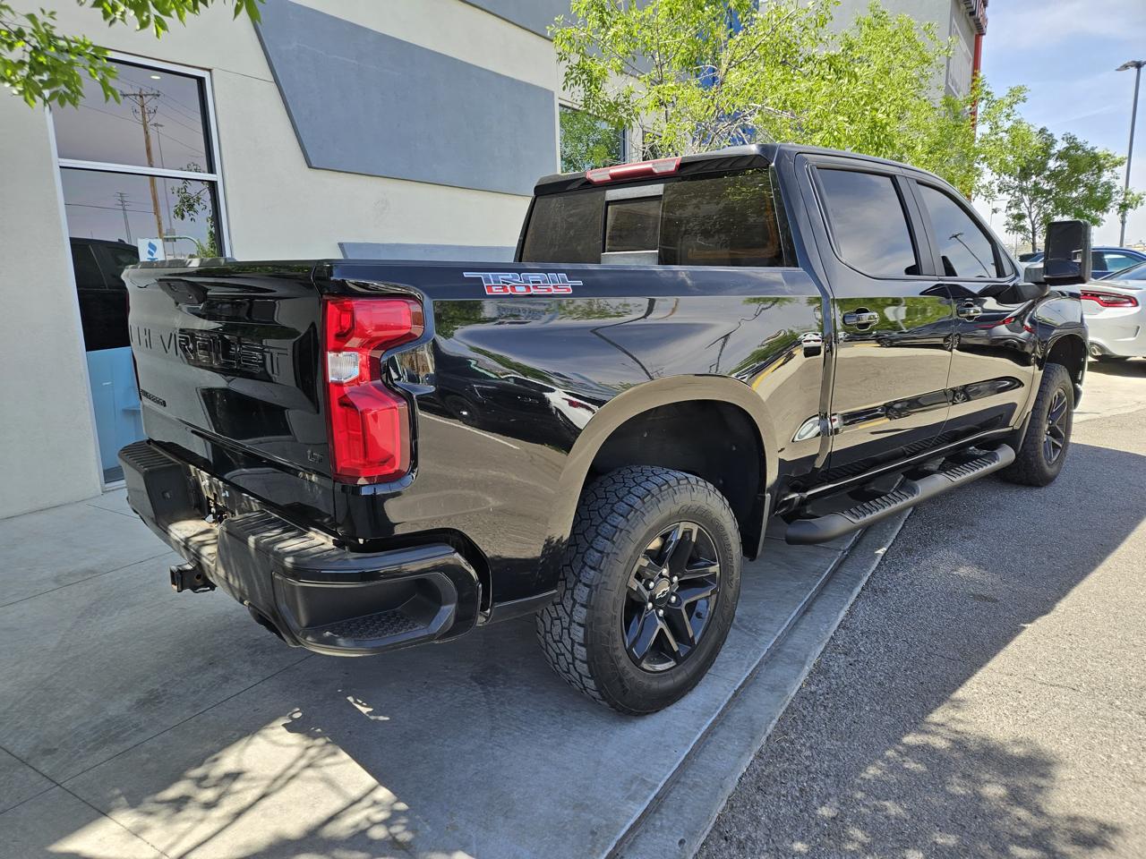 Chevrolet Silverado 1500 LT Trail Boss Crew Cab 4WD 2021