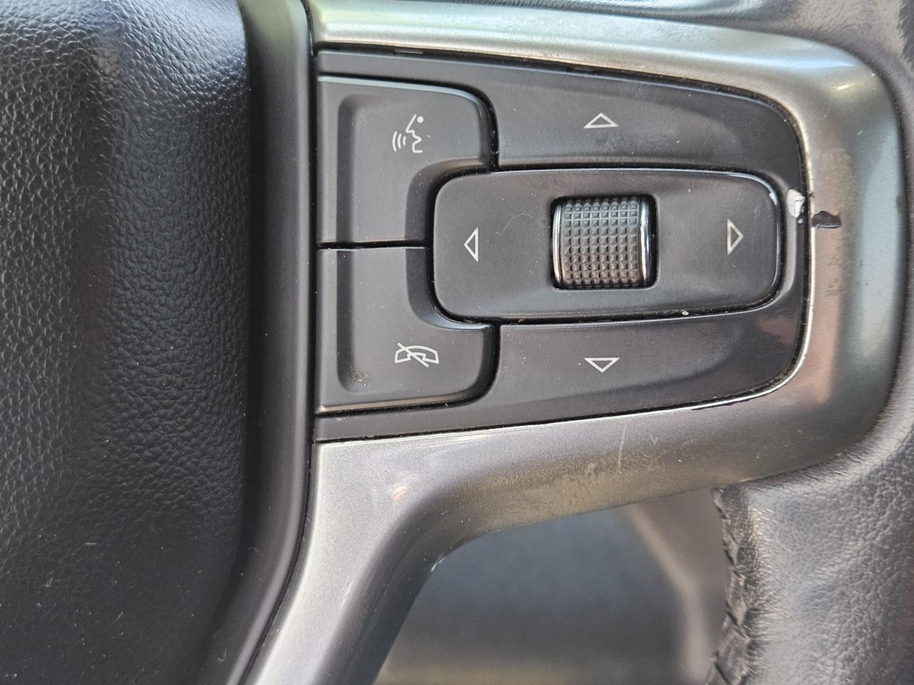 Chevrolet Silverado 1500 LT Trail Boss Crew Cab 4WD 2021