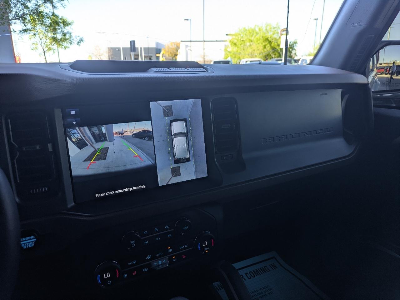 Ford Bronco Outer Banks 4-Door 2024