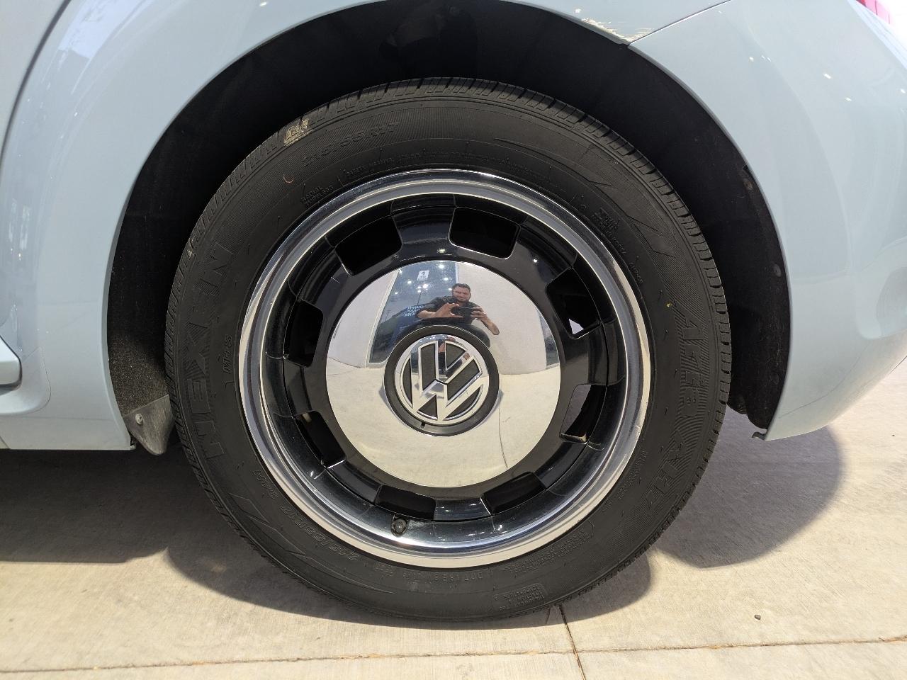 Volkswagen Beetle 1.8T Convertible 2015