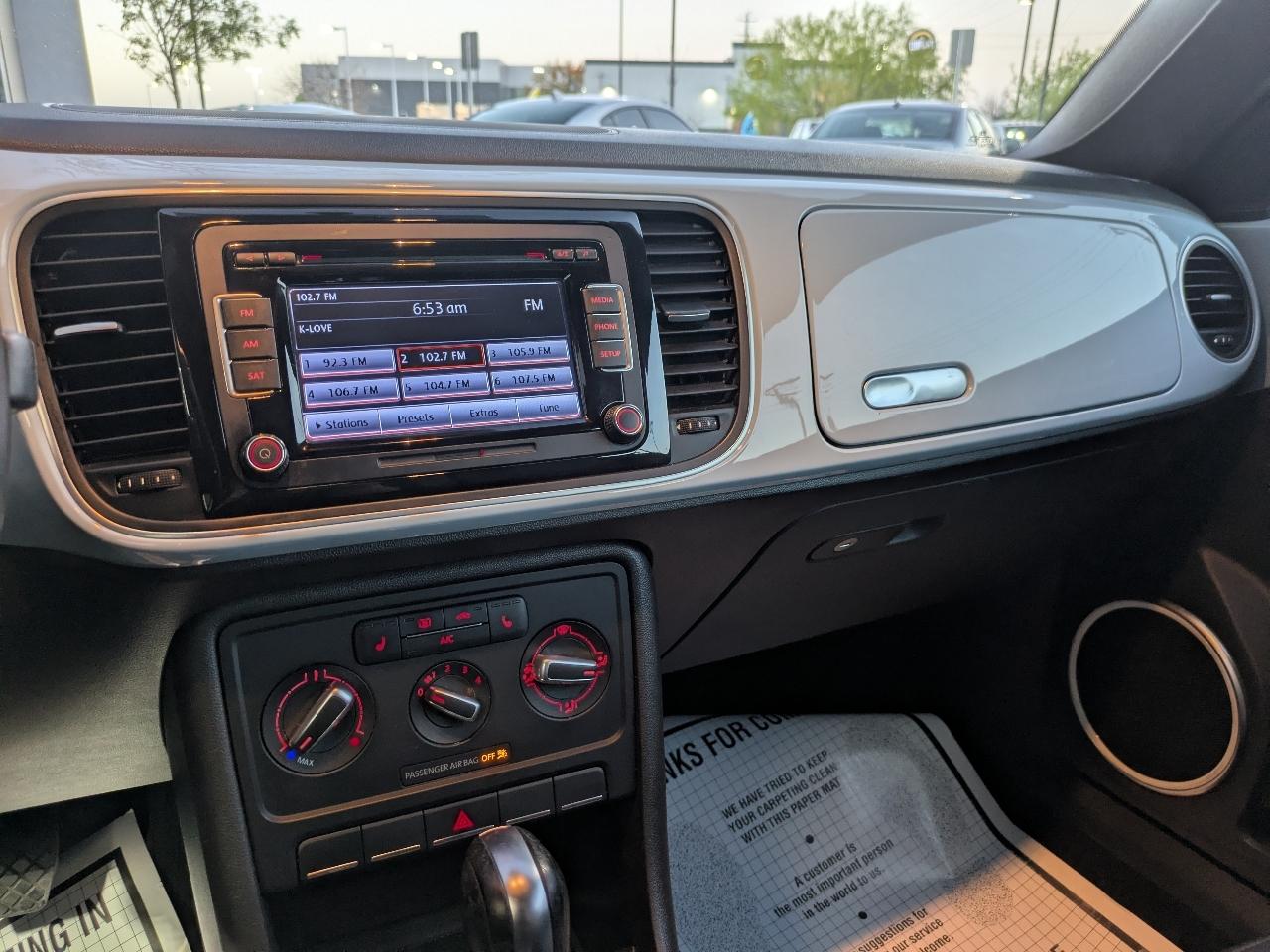 Volkswagen Beetle 1.8T Convertible 2015