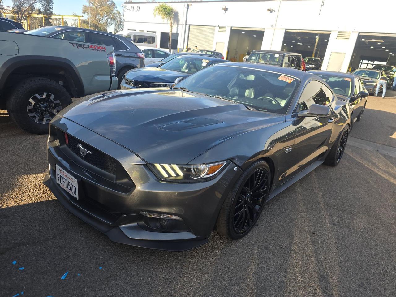 Ford Mustang GT Premium Coupe 2016