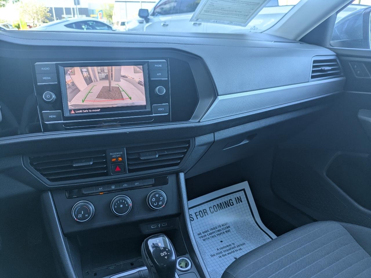 Volkswagen Jetta S 2023