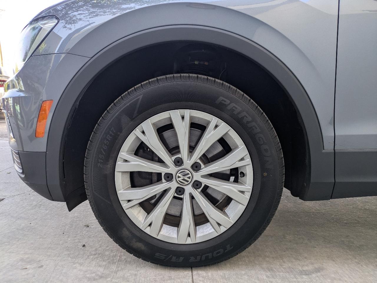 Volkswagen Tiguan S 2020