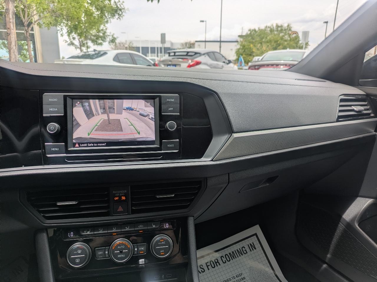 Volkswagen Jetta  2021