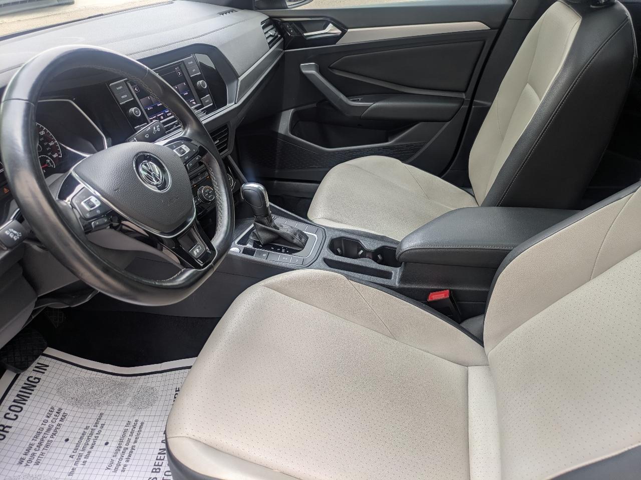 Volkswagen Jetta  2021