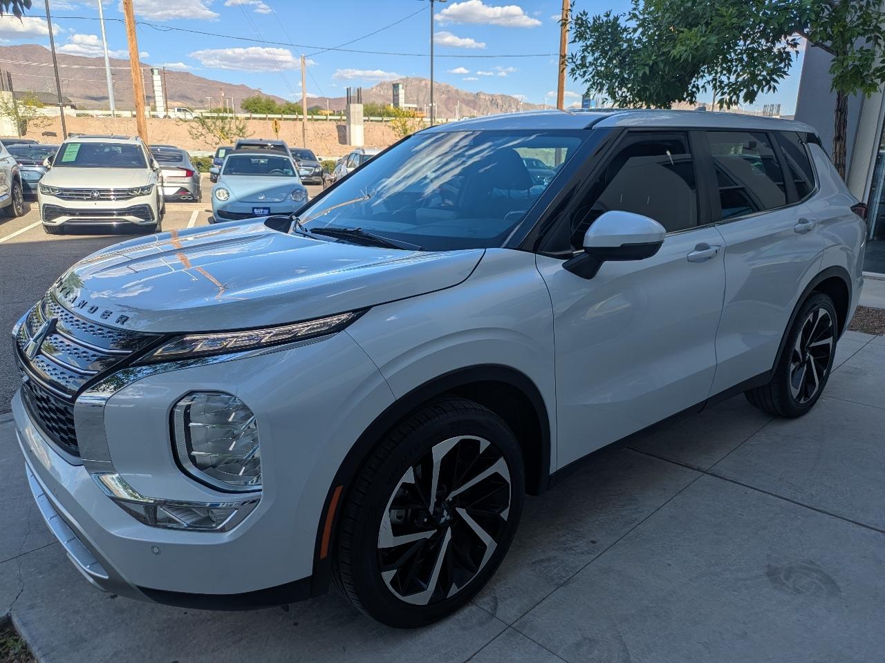 Mitsubishi Outlander SE 2WD 2023