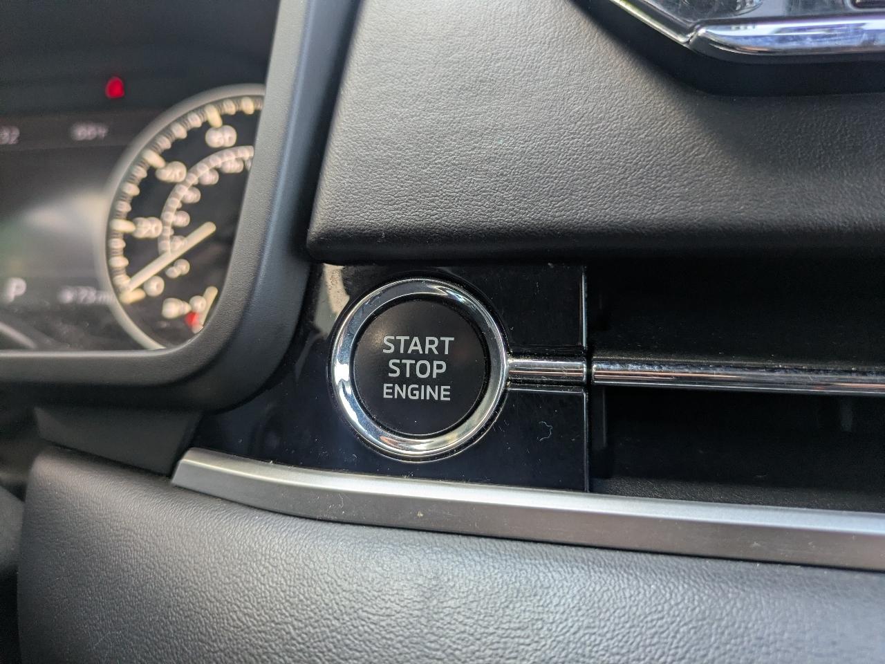 Mitsubishi Outlander SE 2WD 2023