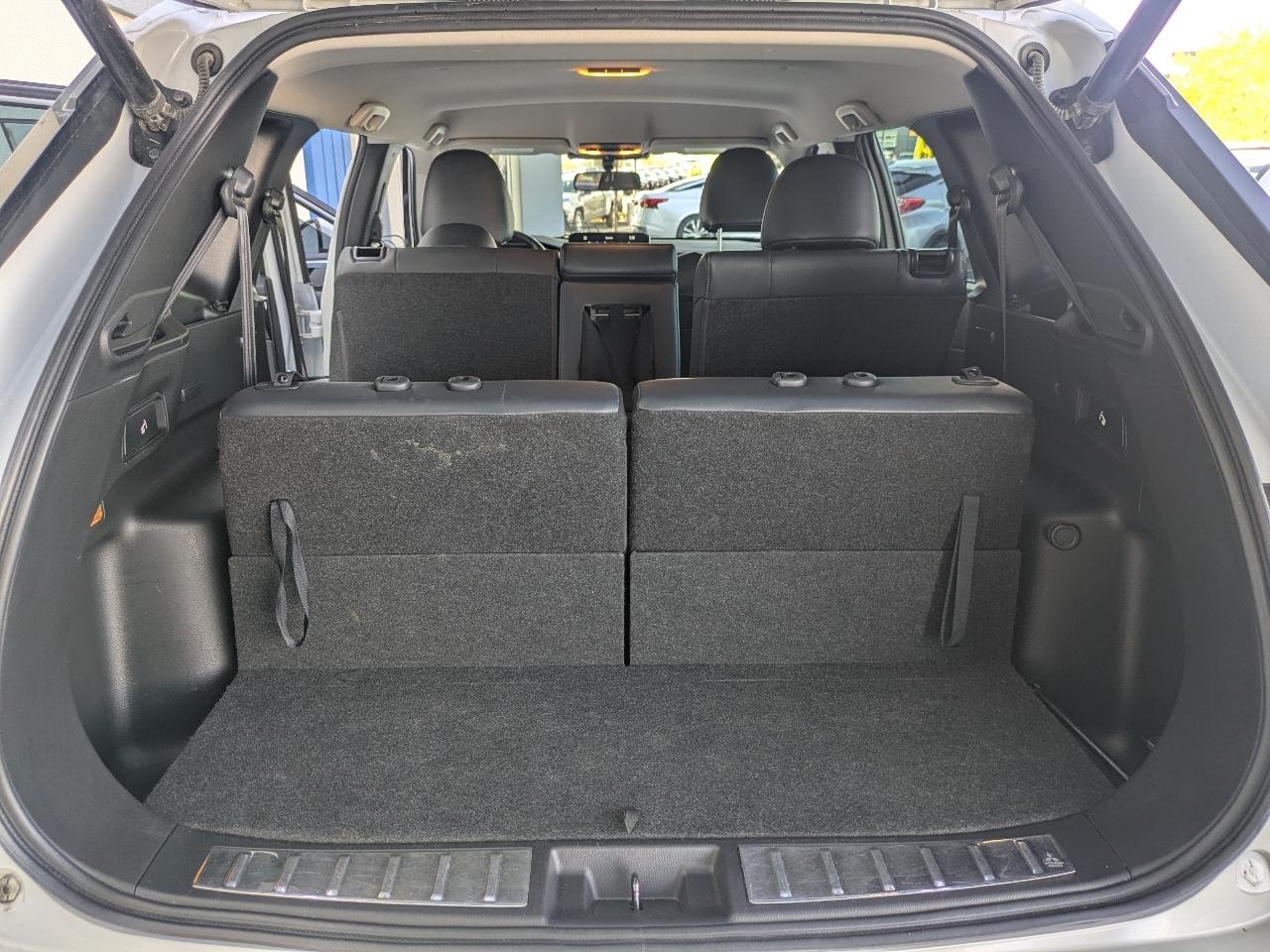 Mitsubishi Outlander SE 2WD 2023