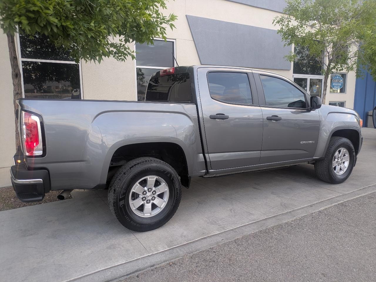 GMC Canyon SLE Crew Cab 2WD 2020