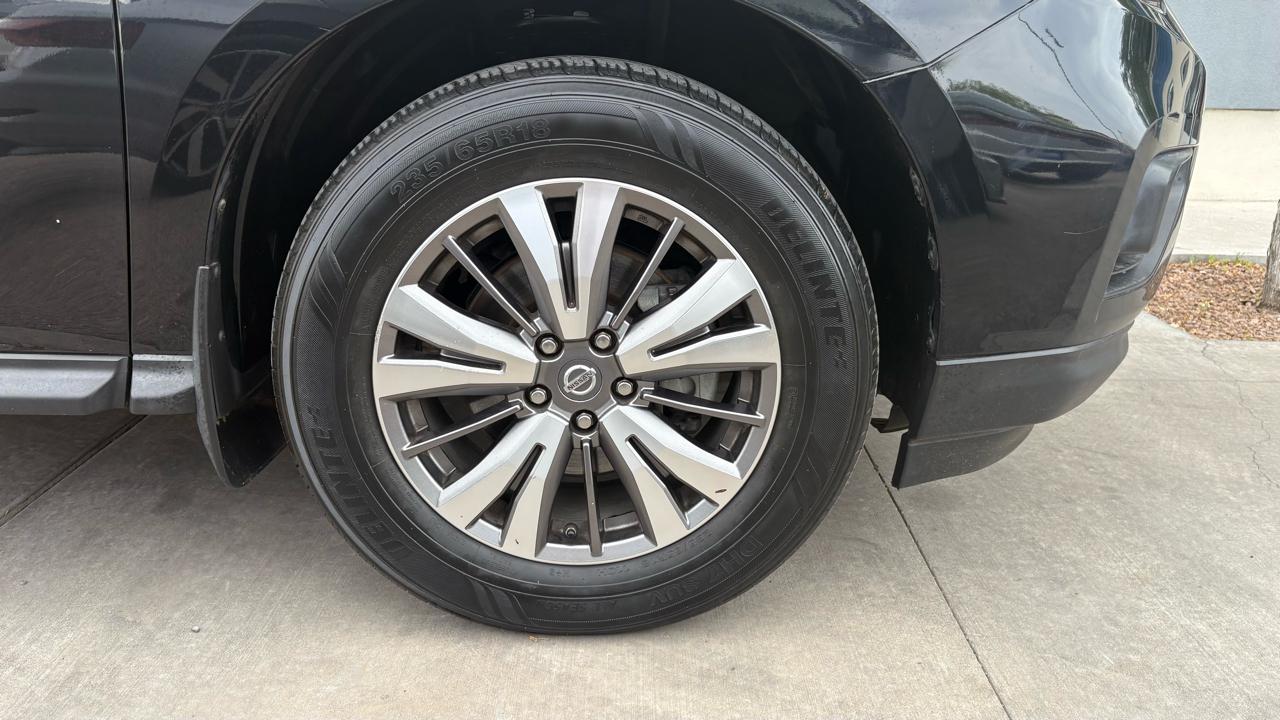 Nissan Pathfinder SL 2WD 2019