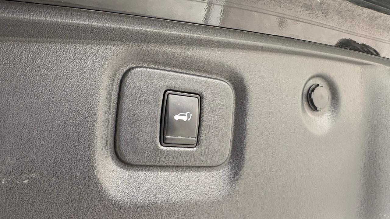 Nissan Pathfinder SL 2WD 2019