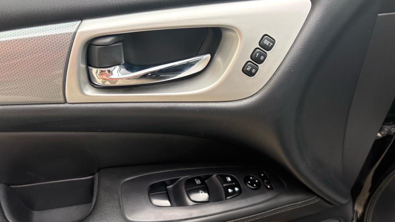 Nissan Pathfinder SL 2WD 2019