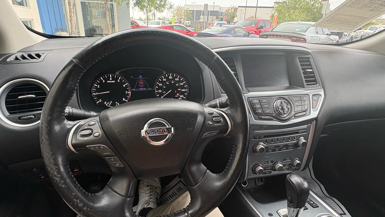 Nissan Pathfinder SL 2WD 2019