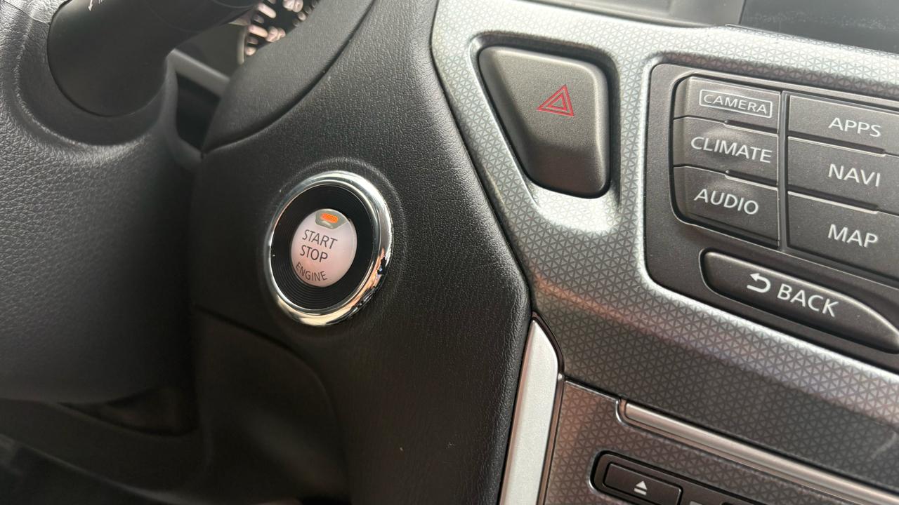 Nissan Pathfinder SL 2WD 2019