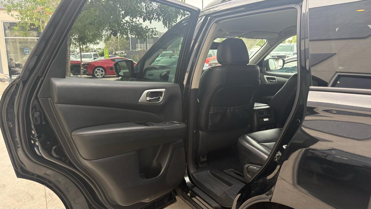 Nissan Pathfinder SL 2WD 2019