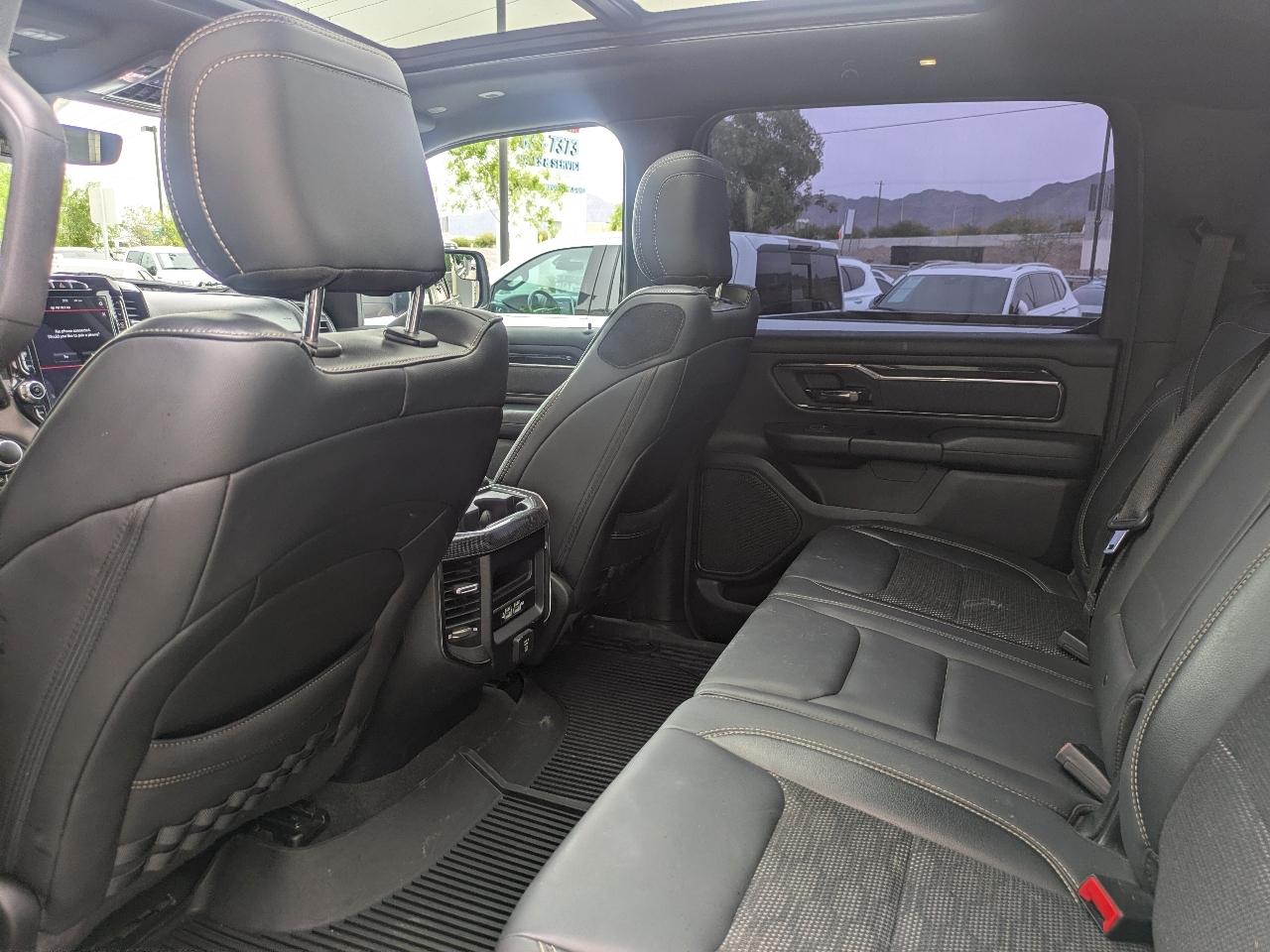 RAM 1500 Big Horn Crew Cab SWB 4WD 2020