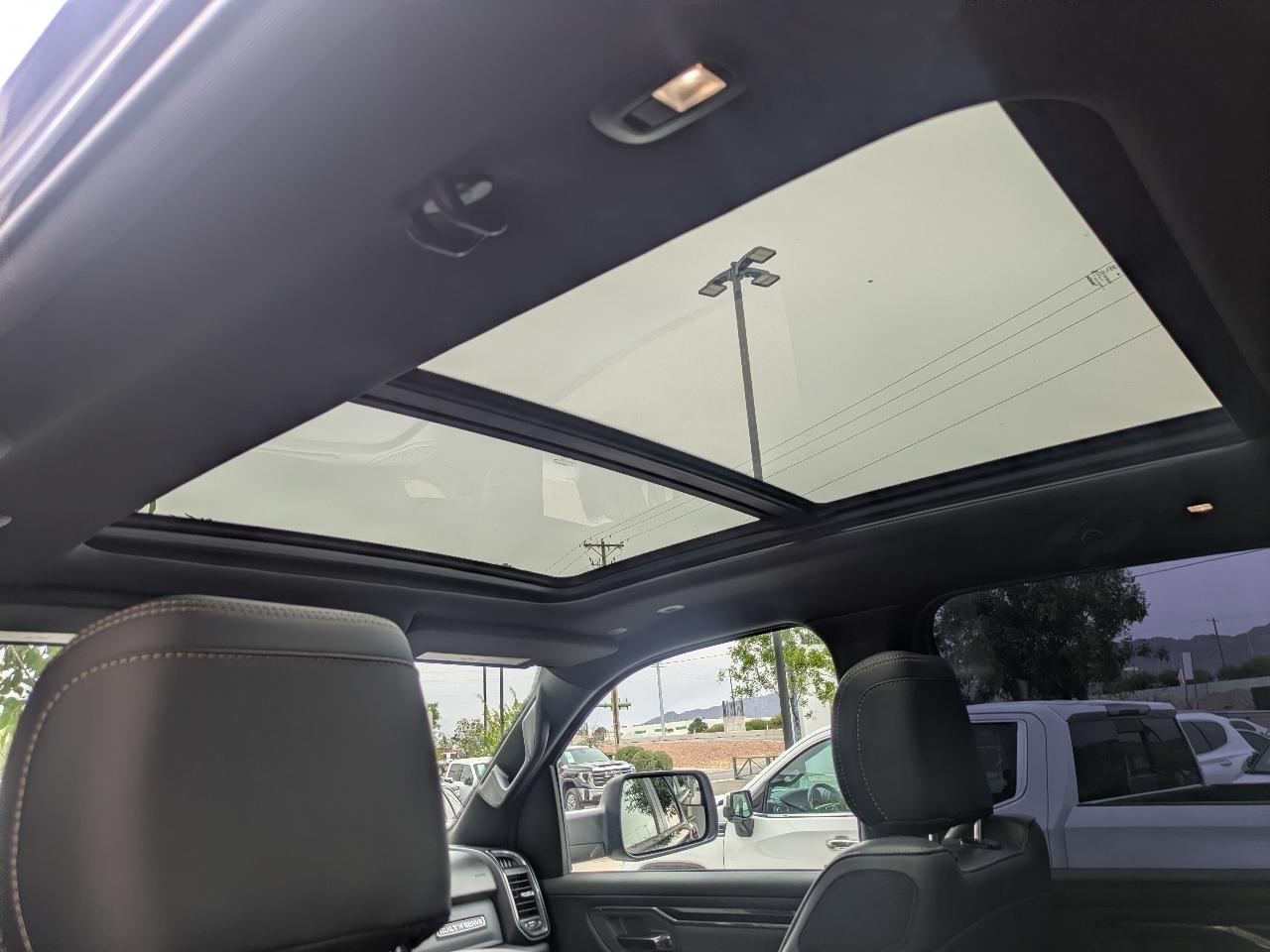 RAM 1500 Big Horn Crew Cab SWB 4WD 2020