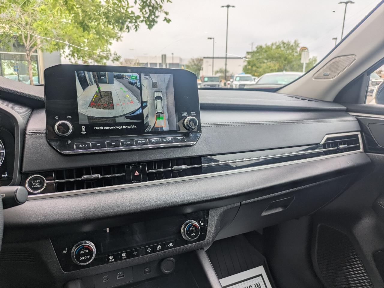 Mitsubishi Outlander SE 2WD 2024