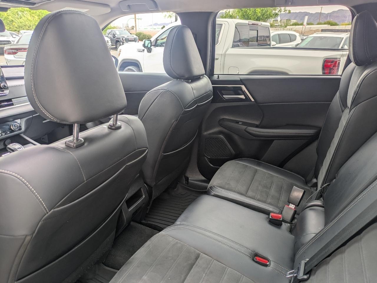 Mitsubishi Outlander SE 2WD 2024