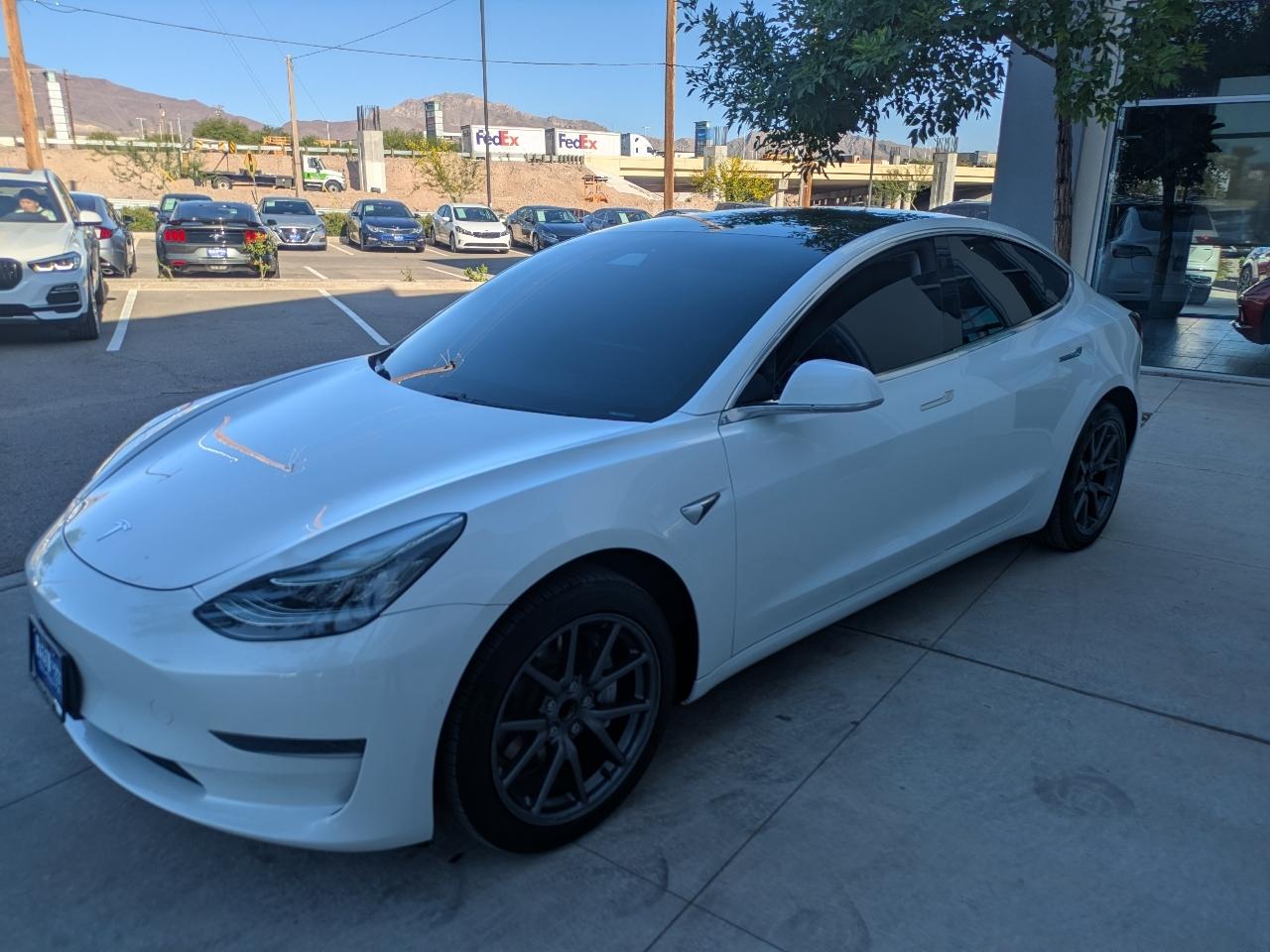Tesla Model 3 Standard Range Plus RWD 2019