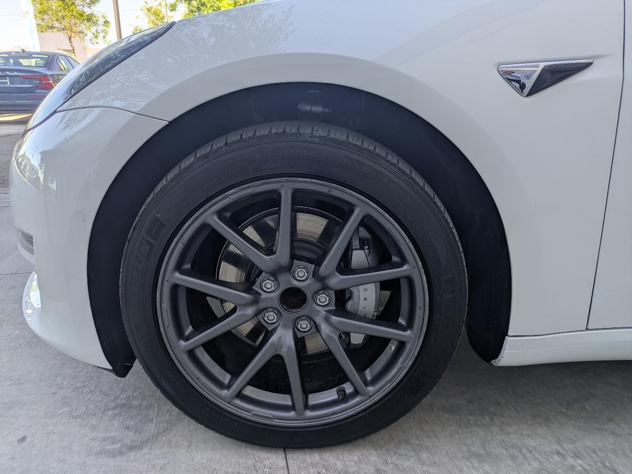 Tesla Model 3 Standard Range Plus RWD 2019