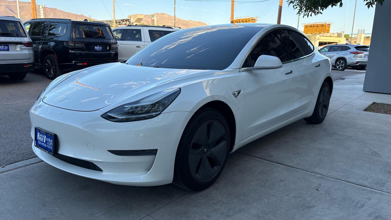 Tesla Model 3  2019