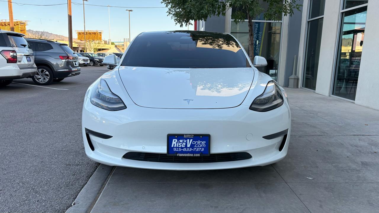Tesla Model 3  2019