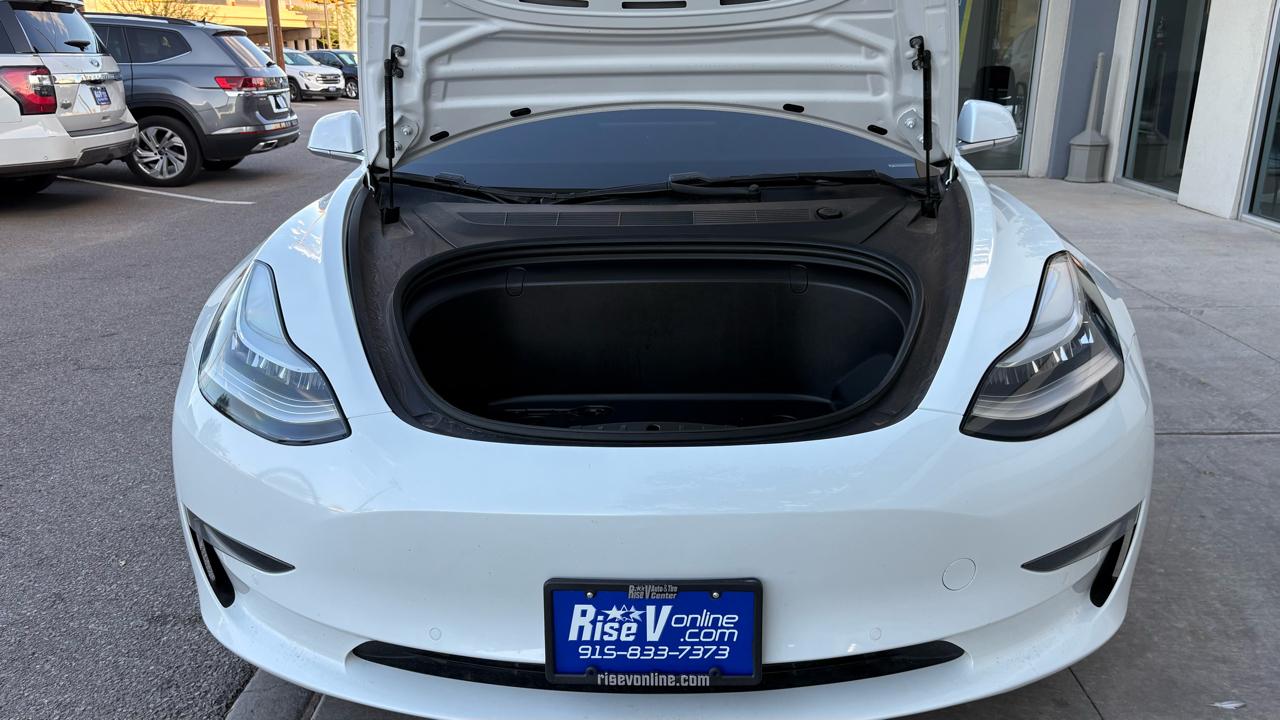 Tesla Model 3  2019
