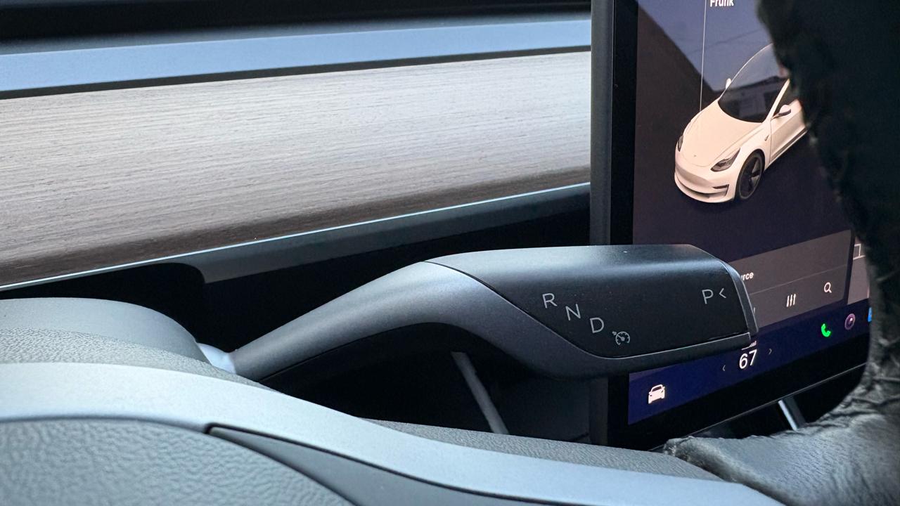 Tesla Model 3  2019