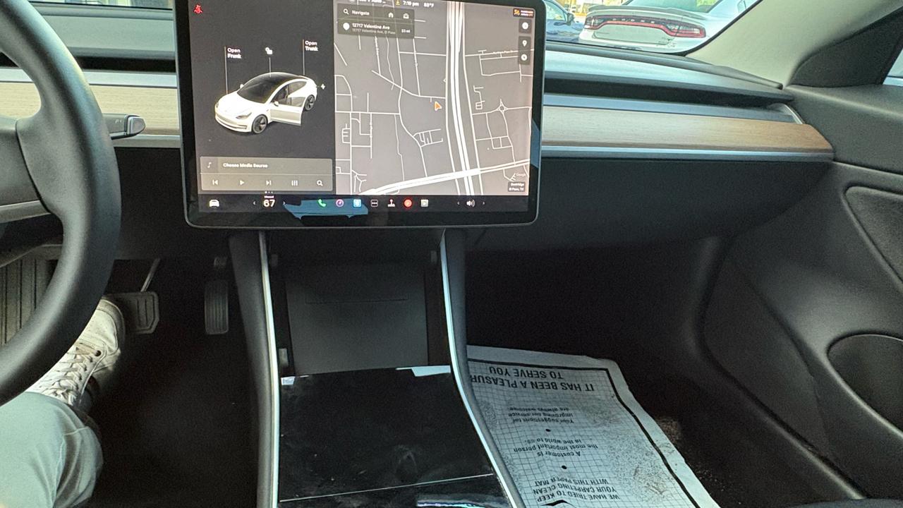 Tesla Model 3  2019