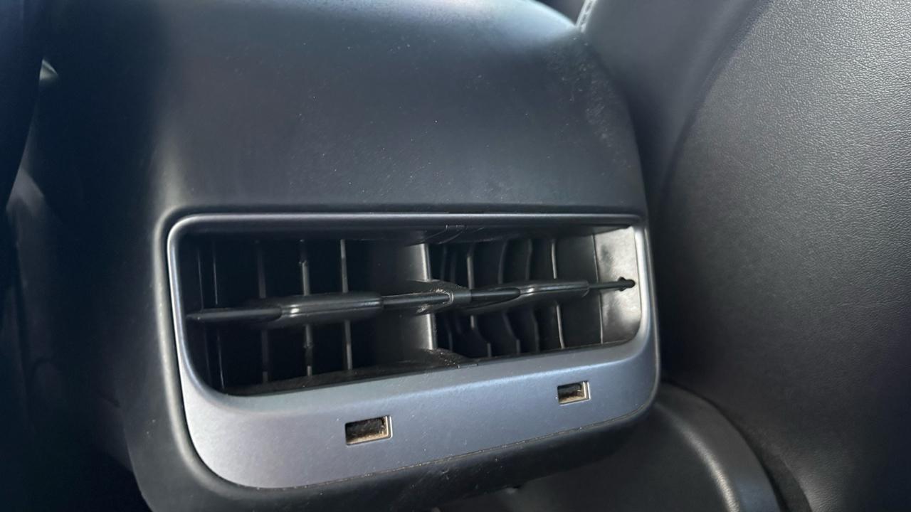 Tesla Model 3  2019
