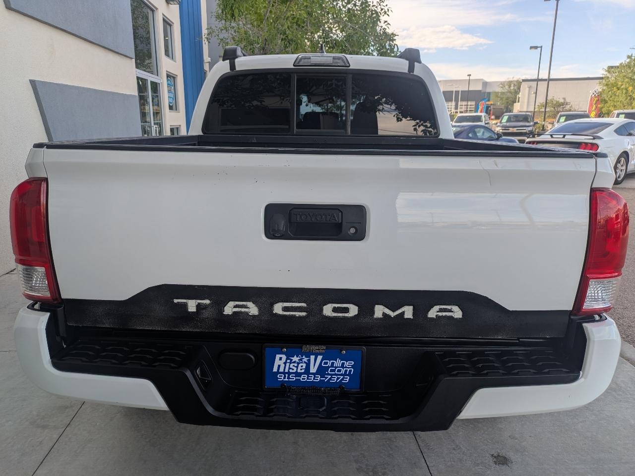 Toyota Tacoma SR5 Double Cab Long Bed I4 6AT 2WD 2017