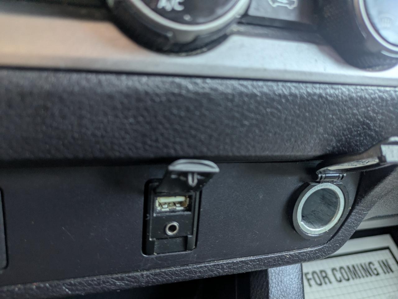 Toyota Tacoma SR5 Double Cab Long Bed I4 6AT 2WD 2017