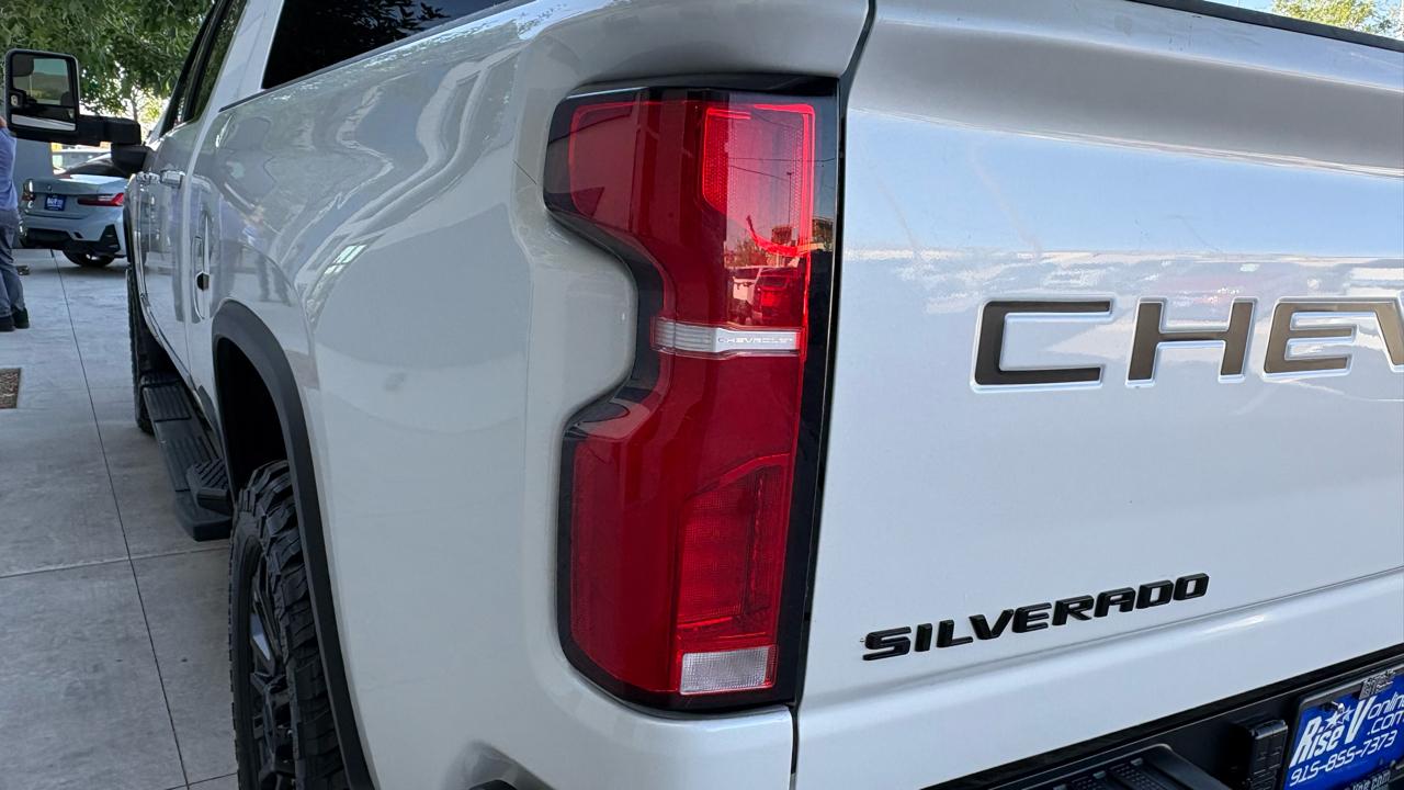 Chevrolet Silverado 2500HD High Country Crew Cab Short Box 4WD 2024