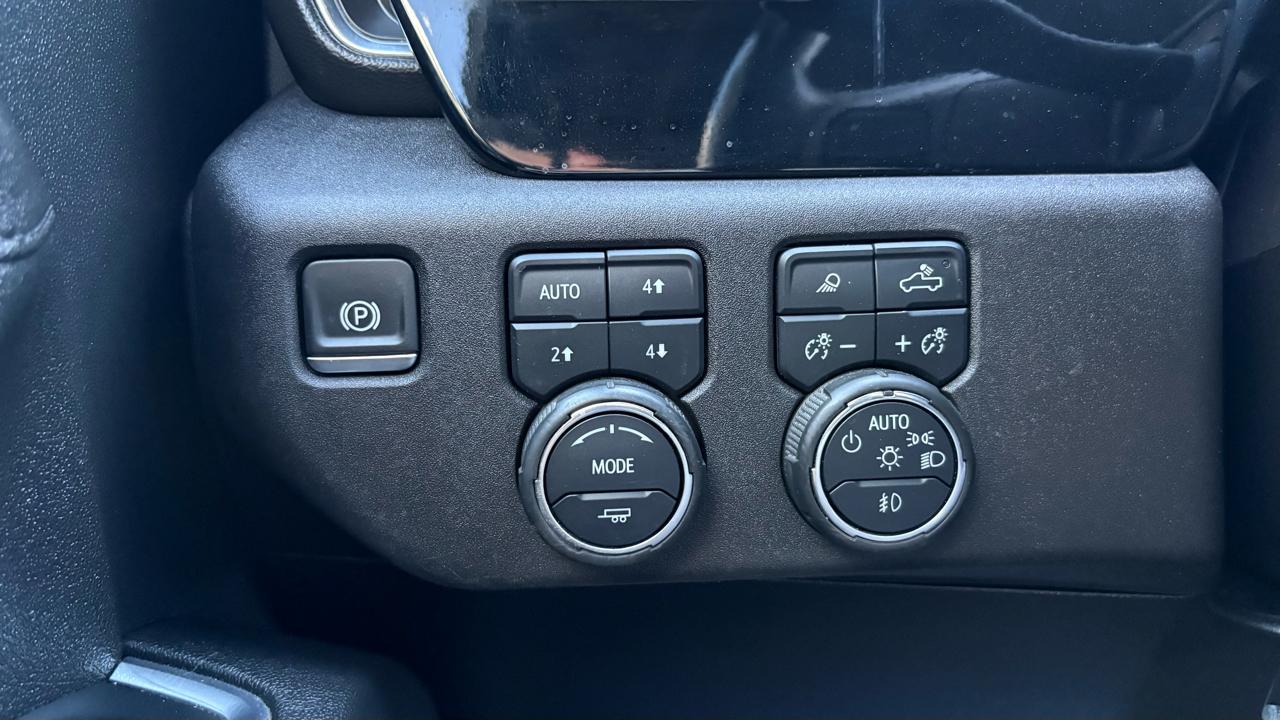 Chevrolet Silverado 2500HD High Country Crew Cab Short Box 4WD 2024