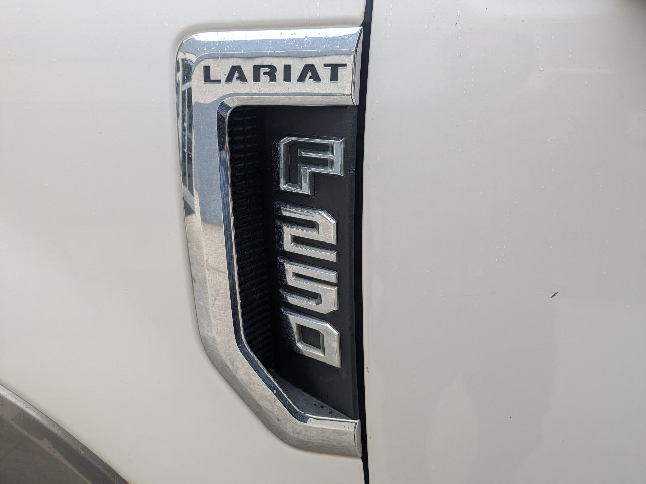 Ford F-250 SD Lariat 4WD 2019