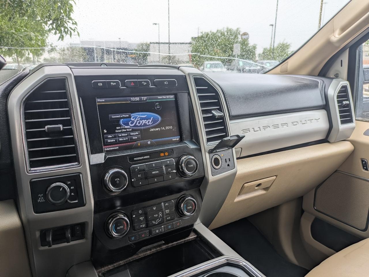 Ford F-250 SD Lariat 4WD 2019