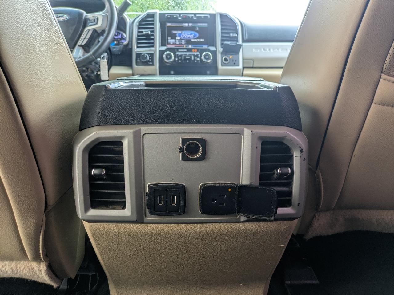 Ford F-250 SD Lariat 4WD 2019
