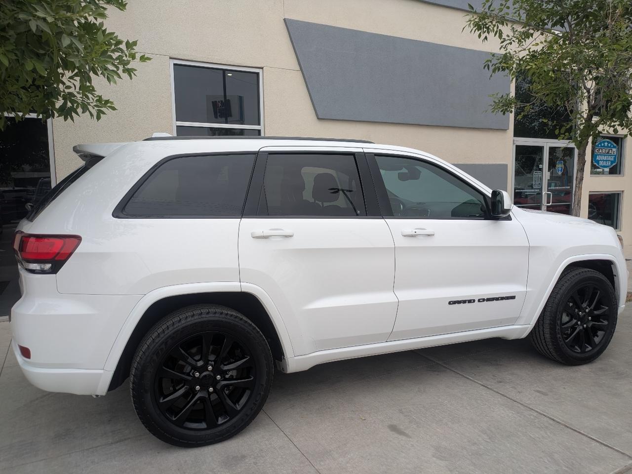 Jeep Grand Cherokee Laredo 2WD 2020
