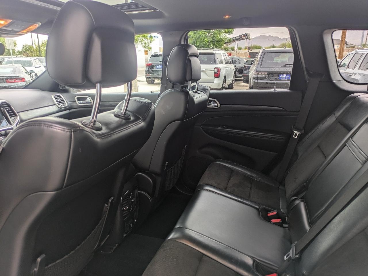 Jeep Grand Cherokee Laredo 2WD 2020
