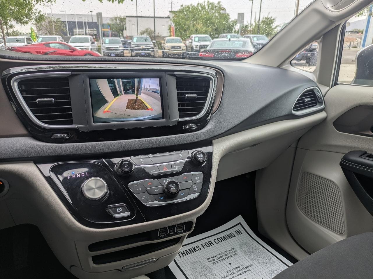 Chrysler Voyager LX 2022