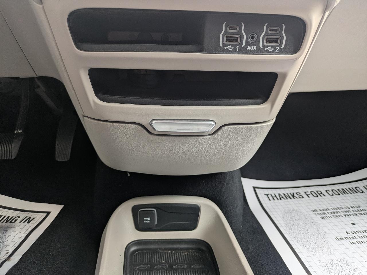 Chrysler Voyager LX 2022