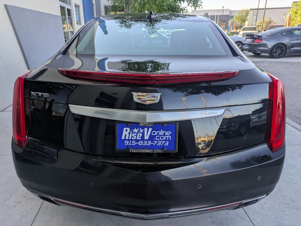 Cadillac XTS Luxury FWD 2017