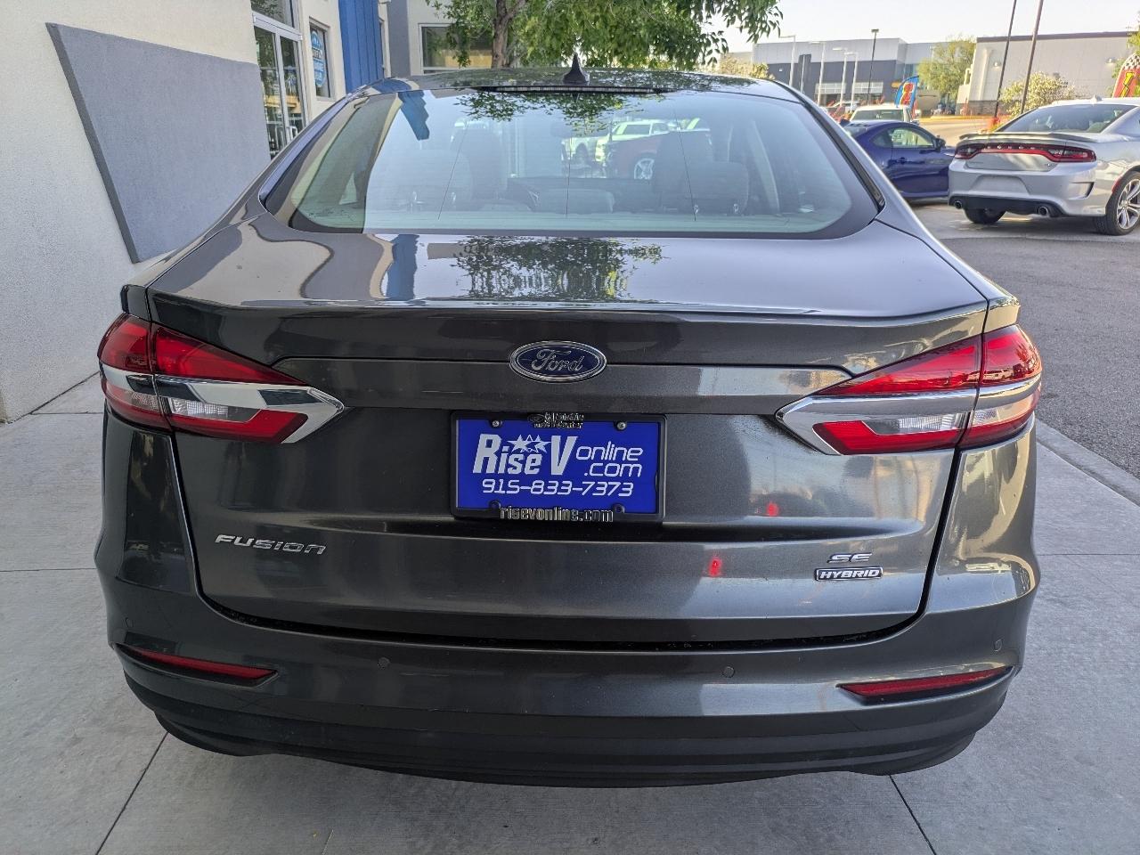 Ford Fusion Hybrid SE 2020