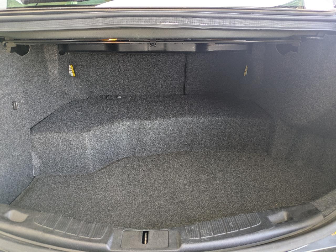 Ford Fusion Hybrid SE 2020