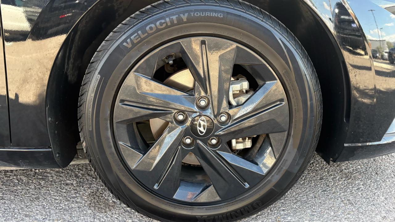 Hyundai Elantra SEL 2023