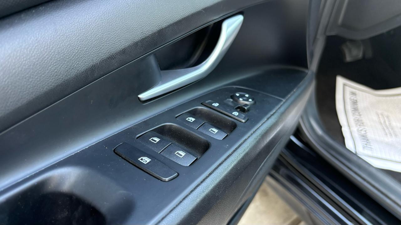 Hyundai Elantra SEL 2023