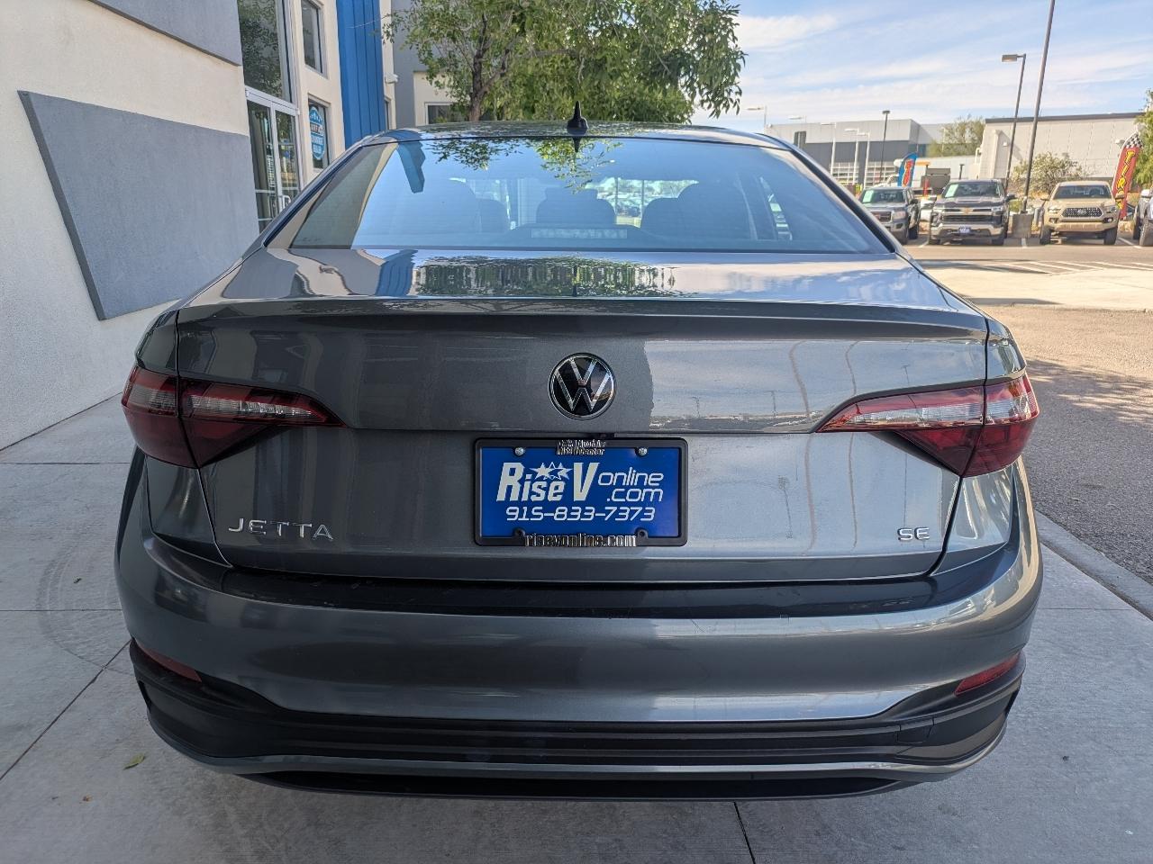 Volkswagen Jetta SE 2024