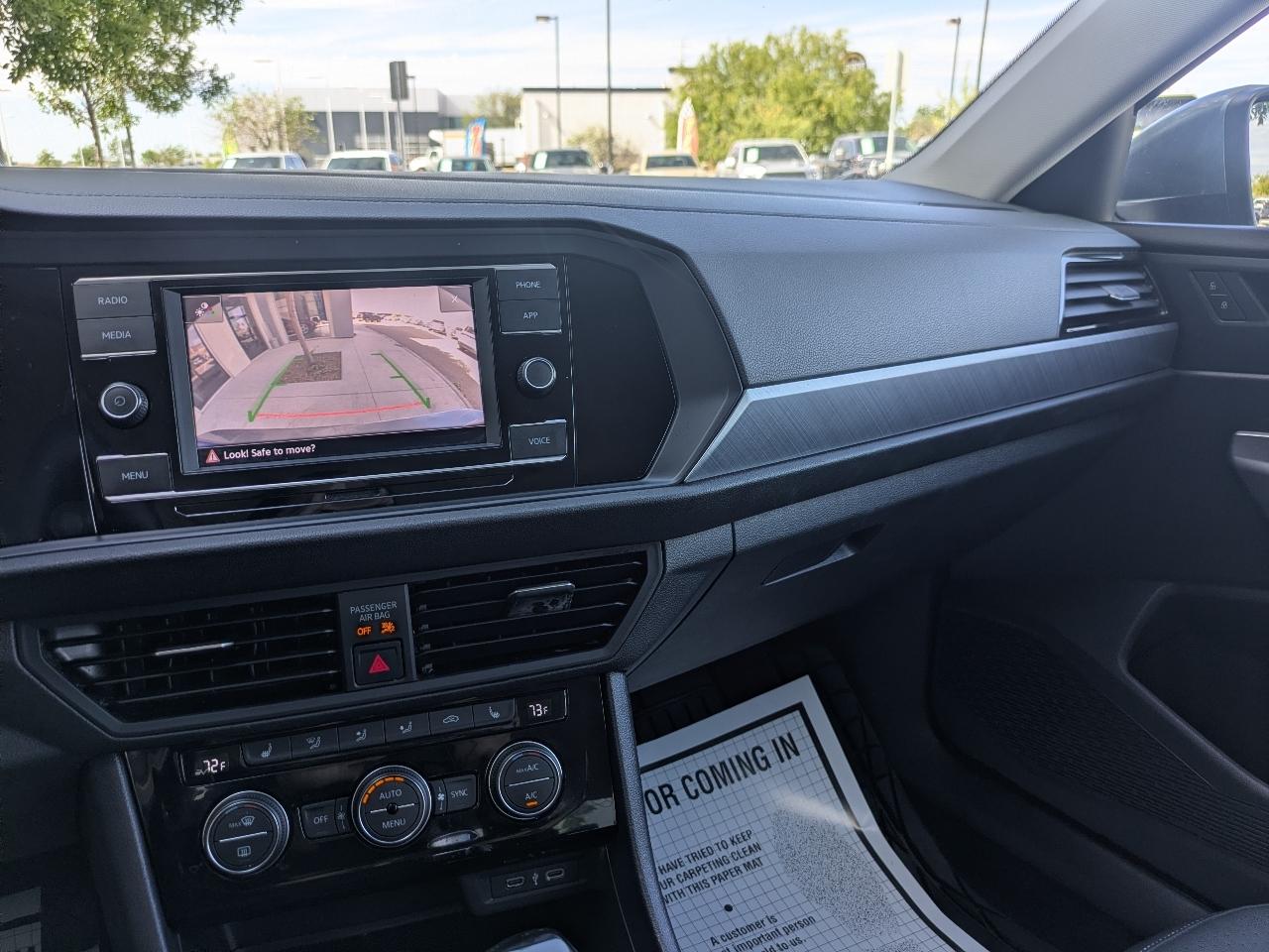 Volkswagen Jetta SE 2024